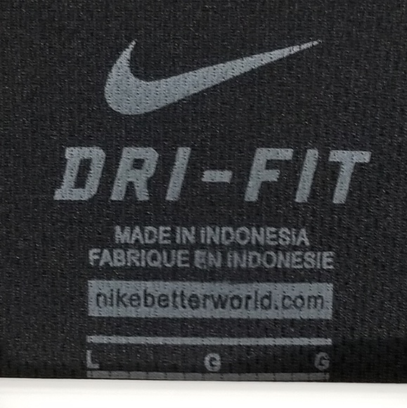 Nike Dri Fit IU polo style shirt - Picture 4 of 4